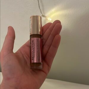 Makeup Revolution Cream Concealer for Flawless Coverage